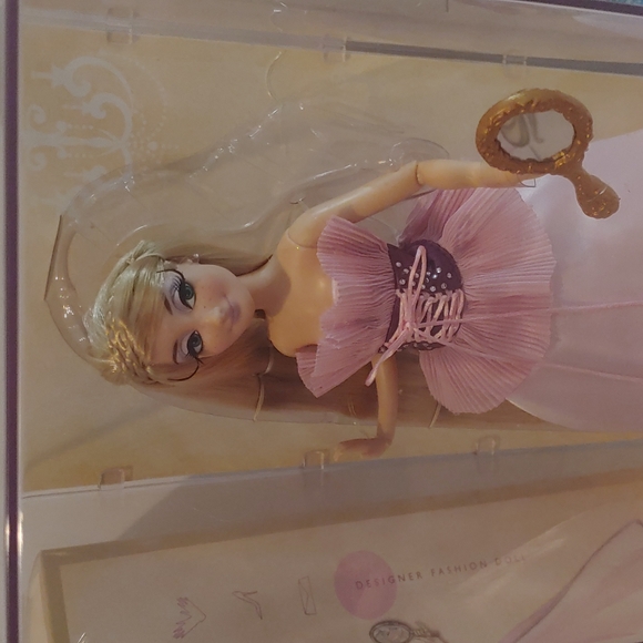 Disney Designer Doll Rapunzal Limited Edition - Picture 15 of 17